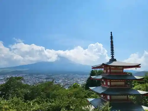 新倉富士浅間神社の景色