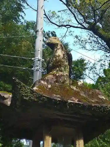 荒倉神社の建物その他