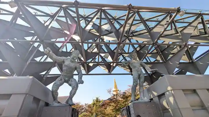 一心寺の山門・神門