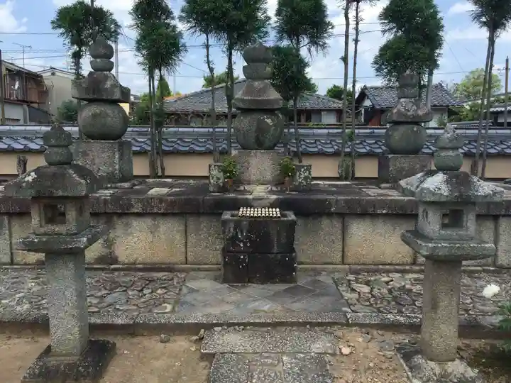 総見院のその他建物