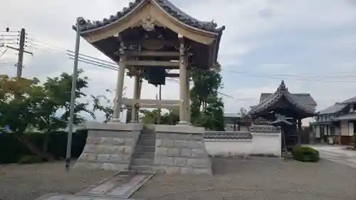 西徳寺の建物その他