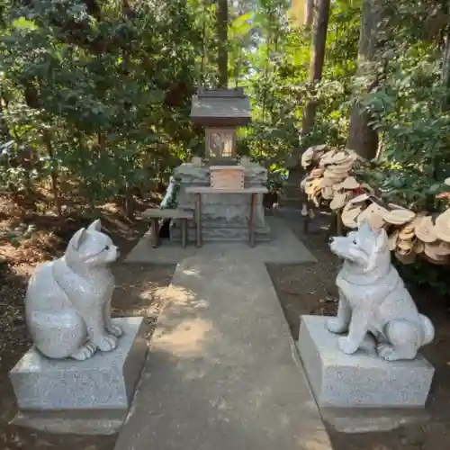 座間神社の{uncategorized: "未分類", other: "その他", undefined: "問題あり", building: "その他建物", grave: "お墓", sacred_gate: "鳥居", guardian: "狛犬", statue: "像", buddha: "仏像", history: "歴史", nature: "自然", garden: "庭園", animal: "動物", pagoda: "塔", temizu: "手水舎", mountain_gate: "山門・神門", sanctuary: "本殿・本堂", subordinate: "末社・摂社", art: "芸術", scenery: "景色", jizo: "地蔵", ema: "絵馬", goshuin: "御朱印", omikuji: "おみくじ", items: "授与品その他", amulet: "お守り", goshuincho: "御朱印帳", eats: "食事", festival: "お祭り", votive_dance: "神楽", shichigosan: "七五三参", wedding: "結婚式", experience: "体験その他", initially: "初詣", around: "周辺", anti_infection: "感染症対策"}