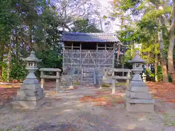 八龍社(葛木)の本殿・本堂