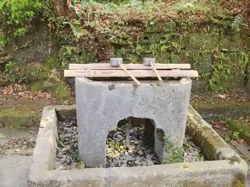 春日神社の手水舎