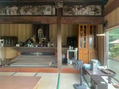 薬師堂の本殿・本堂