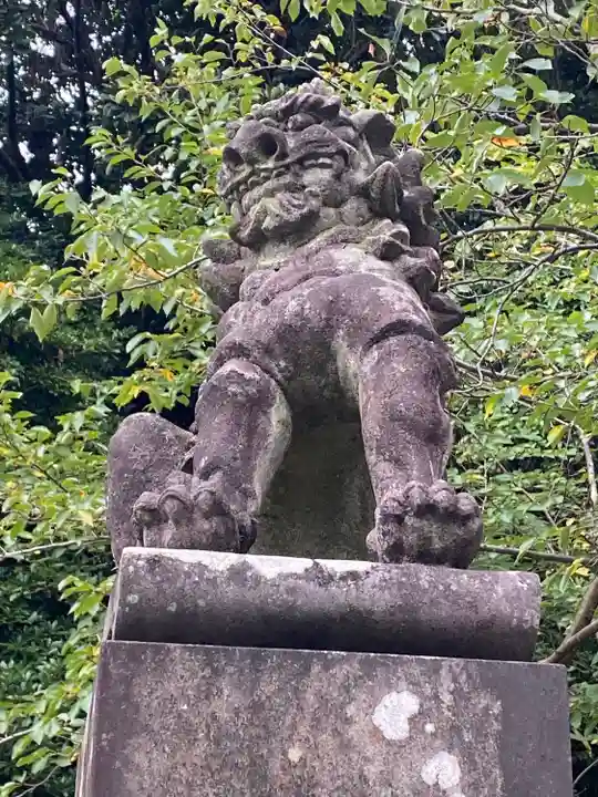 楯崎神社の狛犬