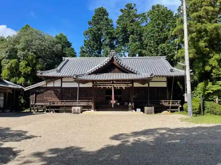 亀山八幡神社の本殿・本堂