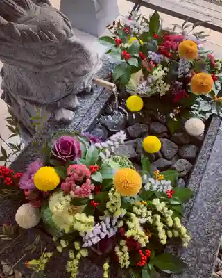 滑川神社 - 仕事と子どもの守り神の手水舎