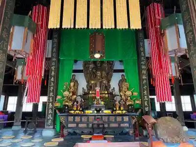 萬福寺の本殿・本堂