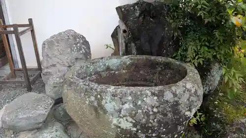多聞寺の手水舎