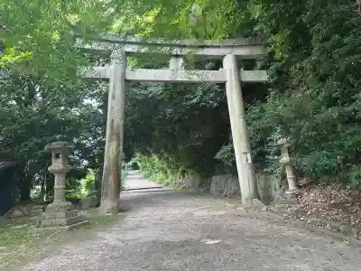 石清水八幡宮の{uncategorized: "未分類", other: "その他", undefined: "問題あり", building: "その他建物", grave: "お墓", sacred_gate: "鳥居", guardian: "狛犬", statue: "像", buddha: "仏像", history: "歴史", nature: "自然", garden: "庭園", animal: "動物", pagoda: "塔", temizu: "手水舎", mountain_gate: "山門・神門", sanctuary: "本殿・本堂", subordinate: "末社・摂社", art: "芸術", scenery: "景色", jizo: "地蔵", ema: "絵馬", goshuin: "御朱印", omikuji: "おみくじ", items: "授与品その他", amulet: "お守り", goshuincho: "御朱印帳", eats: "食事", festival: "お祭り", votive_dance: "神楽", shichigosan: "七五三参", wedding: "結婚式", experience: "体験その他", initially: "初詣", around: "周辺", anti_infection: "感染症対策"}