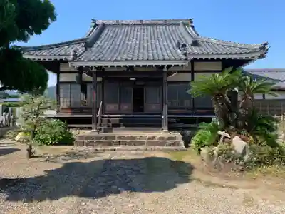 真牧寺の本殿・本堂
