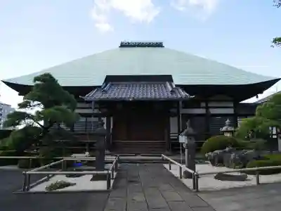 長遠寺の本殿・本堂