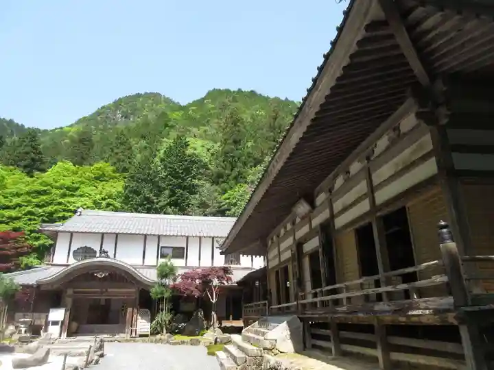古知谷阿弥陀寺の本殿・本堂
