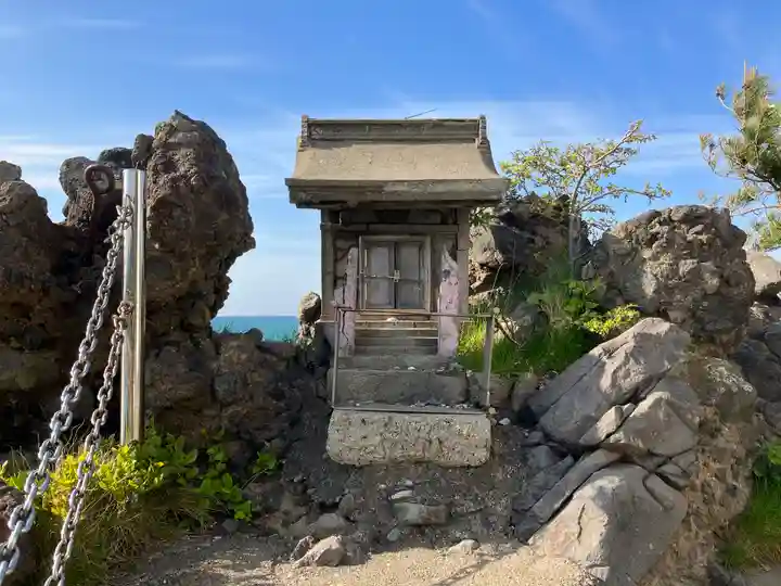 能生白山神社末社厳島神社(新潟県)