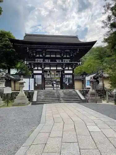 松尾大社の山門・神門