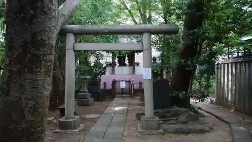 小岩神社の鳥居