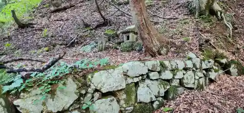 金山峠不動堂の建物その他