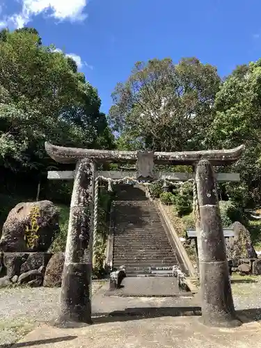 妻山神社の鳥居