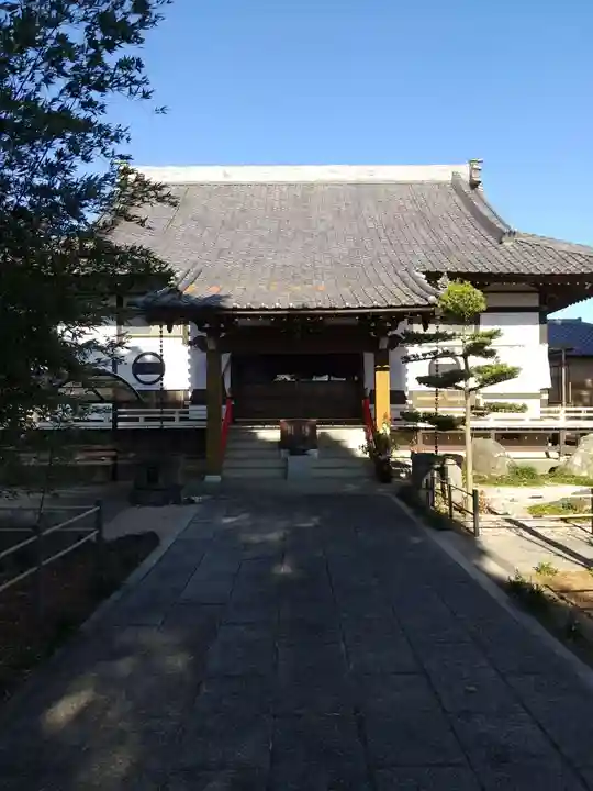 儀源寺の本殿・本堂