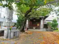 観音堂の本殿・本堂