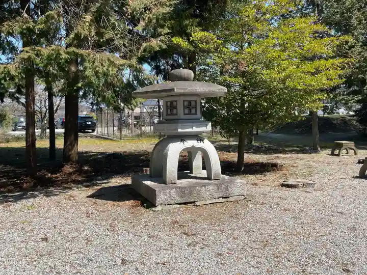 入江神社の{uncategorized: "未分類", other: "その他", undefined: "問題あり", building: "その他建物", grave: "お墓", sacred_gate: "鳥居", guardian: "狛犬", statue: "像", buddha: "仏像", history: "歴史", nature: "自然", garden: "庭園", animal: "動物", pagoda: "塔", temizu: "手水舎", mountain_gate: "山門・神門", sanctuary: "本殿・本堂", subordinate: "末社・摂社", art: "芸術", scenery: "景色", jizo: "地蔵", ema: "絵馬", goshuin: "御朱印", omikuji: "おみくじ", items: "授与品その他", amulet: "お守り", goshuincho: "御朱印帳", eats: "食事", festival: "お祭り", votive_dance: "神楽", shichigosan: "七五三参", wedding: "結婚式", experience: "体験その他", initially: "初詣", around: "周辺", anti_infection: "感染症対策"}