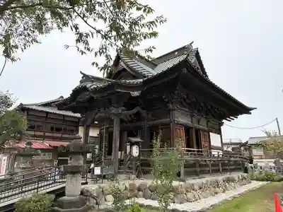 秩父札所十三番 慈眼寺の本殿・本堂