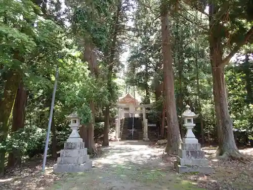 長岡神社・八幡神社・天御布須麻神社の建物その他