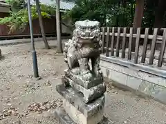 三十八柱神社の狛犬