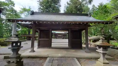 逸見神社の山門・神門