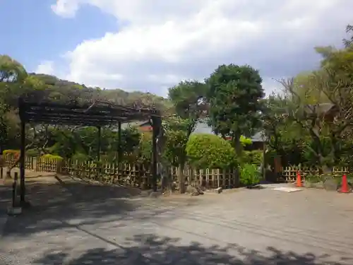 光触寺の庭園