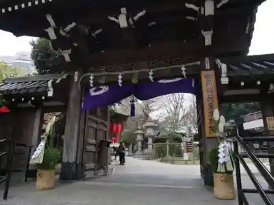豊川稲荷東京別院の山門・神門