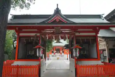 馬橋稲荷神社の山門・神門