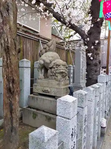 彌榮神社の{uncategorized: "未分類", other: "その他", undefined: "問題あり", building: "その他建物", grave: "お墓", sacred_gate: "鳥居", guardian: "狛犬", statue: "像", buddha: "仏像", history: "歴史", nature: "自然", garden: "庭園", animal: "動物", pagoda: "塔", temizu: "手水舎", mountain_gate: "山門・神門", sanctuary: "本殿・本堂", subordinate: "末社・摂社", art: "芸術", scenery: "景色", jizo: "地蔵", ema: "絵馬", goshuin: "御朱印", omikuji: "おみくじ", items: "授与品その他", amulet: "お守り", goshuincho: "御朱印帳", eats: "食事", festival: "お祭り", votive_dance: "神楽", shichigosan: "七五三参", wedding: "結婚式", experience: "体験その他", initially: "初詣", around: "周辺", anti_infection: "感染症対策"}