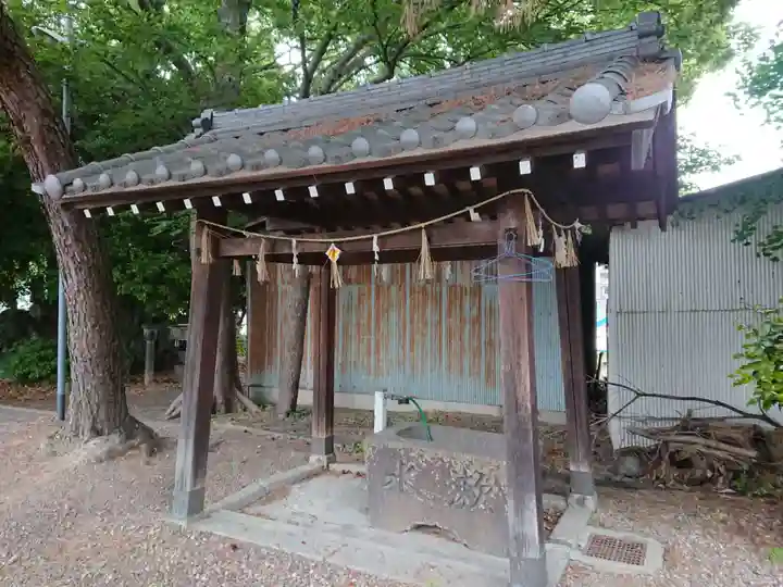 二ツ杁神明社の手水舎