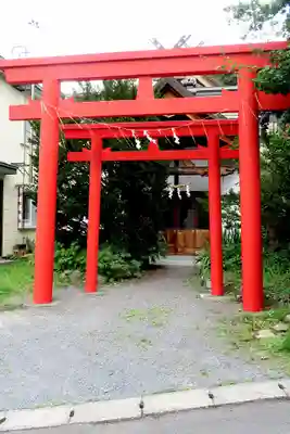 豊受稲荷神社の鳥居