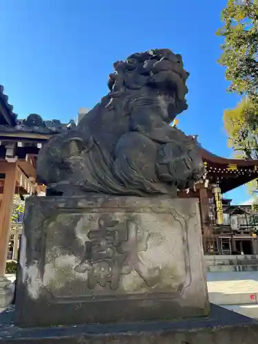 大鳥神社の狛犬