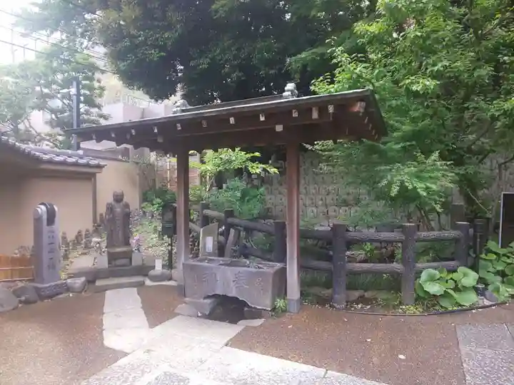 大圓寺の手水舎