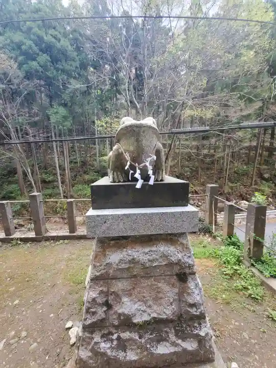 姥宮神社の狛犬