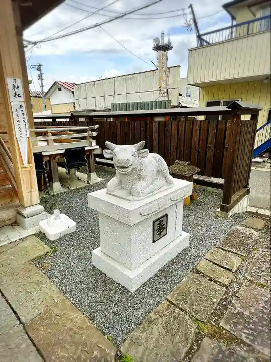 若鮨牛神社(宮城県)