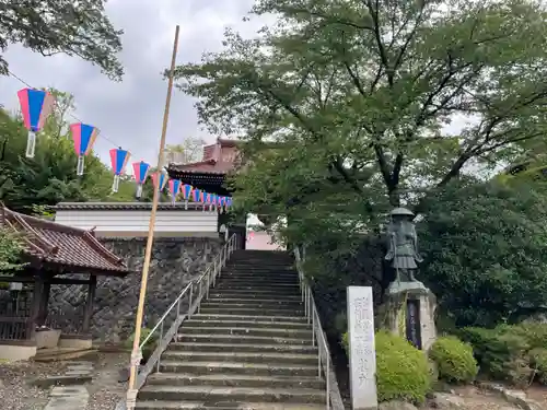 如宝寺の山門