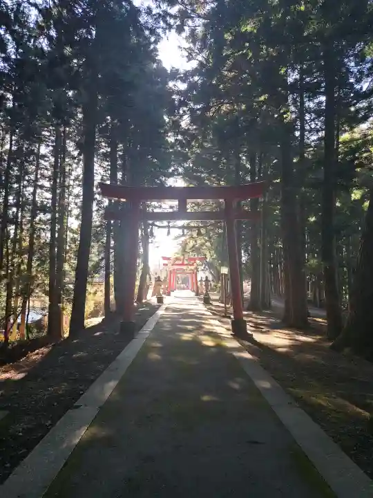 竹駒神社の{uncategorized: "未分類", other: "その他", undefined: "問題あり", building: "その他建物", grave: "お墓", sacred_gate: "鳥居", guardian: "狛犬", statue: "像", buddha: "仏像", history: "歴史", nature: "自然", garden: "庭園", animal: "動物", pagoda: "塔", temizu: "手水舎", mountain_gate: "山門・神門", sanctuary: "本殿・本堂", subordinate: "末社・摂社", art: "芸術", scenery: "景色", jizo: "地蔵", ema: "絵馬", goshuin: "御朱印", omikuji: "おみくじ", items: "授与品その他", amulet: "お守り", goshuincho: "御朱印帳", eats: "食事", festival: "お祭り", votive_dance: "神楽", shichigosan: "七五三参", wedding: "結婚式", experience: "体験その他", initially: "初詣", around: "周辺", anti_infection: "感染症対策"}