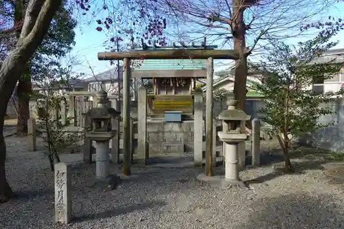 呉服神社の末社・摂社