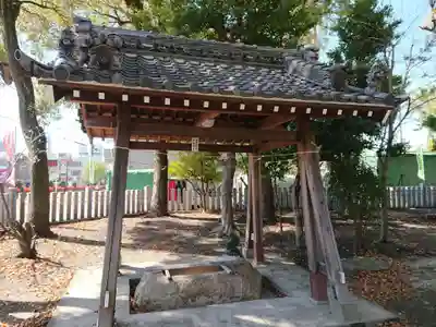 八幡社(四女子八幡社)の手水舎