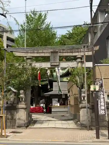 小野照崎神社の{uncategorized: "未分類", other: "その他", undefined: "問題あり", building: "その他建物", grave: "お墓", sacred_gate: "鳥居", guardian: "狛犬", statue: "像", buddha: "仏像", history: "歴史", nature: "自然", garden: "庭園", animal: "動物", pagoda: "塔", temizu: "手水舎", mountain_gate: "山門・神門", sanctuary: "本殿・本堂", subordinate: "末社・摂社", art: "芸術", scenery: "景色", jizo: "地蔵", ema: "絵馬", goshuin: "御朱印", omikuji: "おみくじ", items: "授与品その他", amulet: "お守り", goshuincho: "御朱印帳", eats: "食事", festival: "お祭り", votive_dance: "神楽", shichigosan: "七五三参", wedding: "結婚式", experience: "体験その他", initially: "初詣", around: "周辺", anti_infection: "感染症対策"}