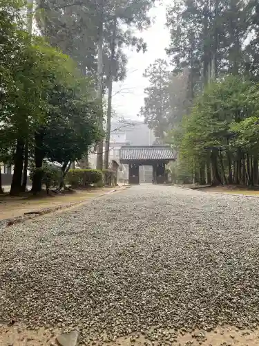 安仁神社の{uncategorized: "未分類", other: "その他", undefined: "問題あり", building: "その他建物", grave: "お墓", sacred_gate: "鳥居", guardian: "狛犬", statue: "像", buddha: "仏像", history: "歴史", nature: "自然", garden: "庭園", animal: "動物", pagoda: "塔", temizu: "手水舎", mountain_gate: "山門・神門", sanctuary: "本殿・本堂", subordinate: "末社・摂社", art: "芸術", scenery: "景色", jizo: "地蔵", ema: "絵馬", goshuin: "御朱印", omikuji: "おみくじ", items: "授与品その他", amulet: "お守り", goshuincho: "御朱印帳", eats: "食事", festival: "お祭り", votive_dance: "神楽", shichigosan: "七五三参", wedding: "結婚式", experience: "体験その他", initially: "初詣", around: "周辺", anti_infection: "感染症対策"}