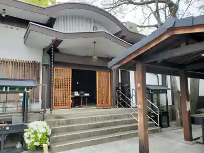 金蓮寺の本殿・本堂