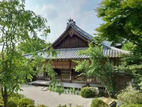 金福寺の本殿・本堂