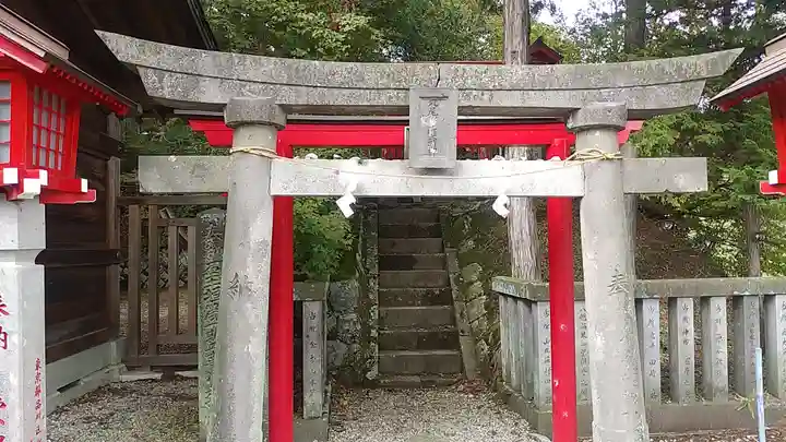那須温泉神社の末社・摂社