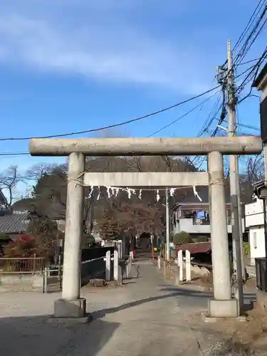 六所神社の鳥居